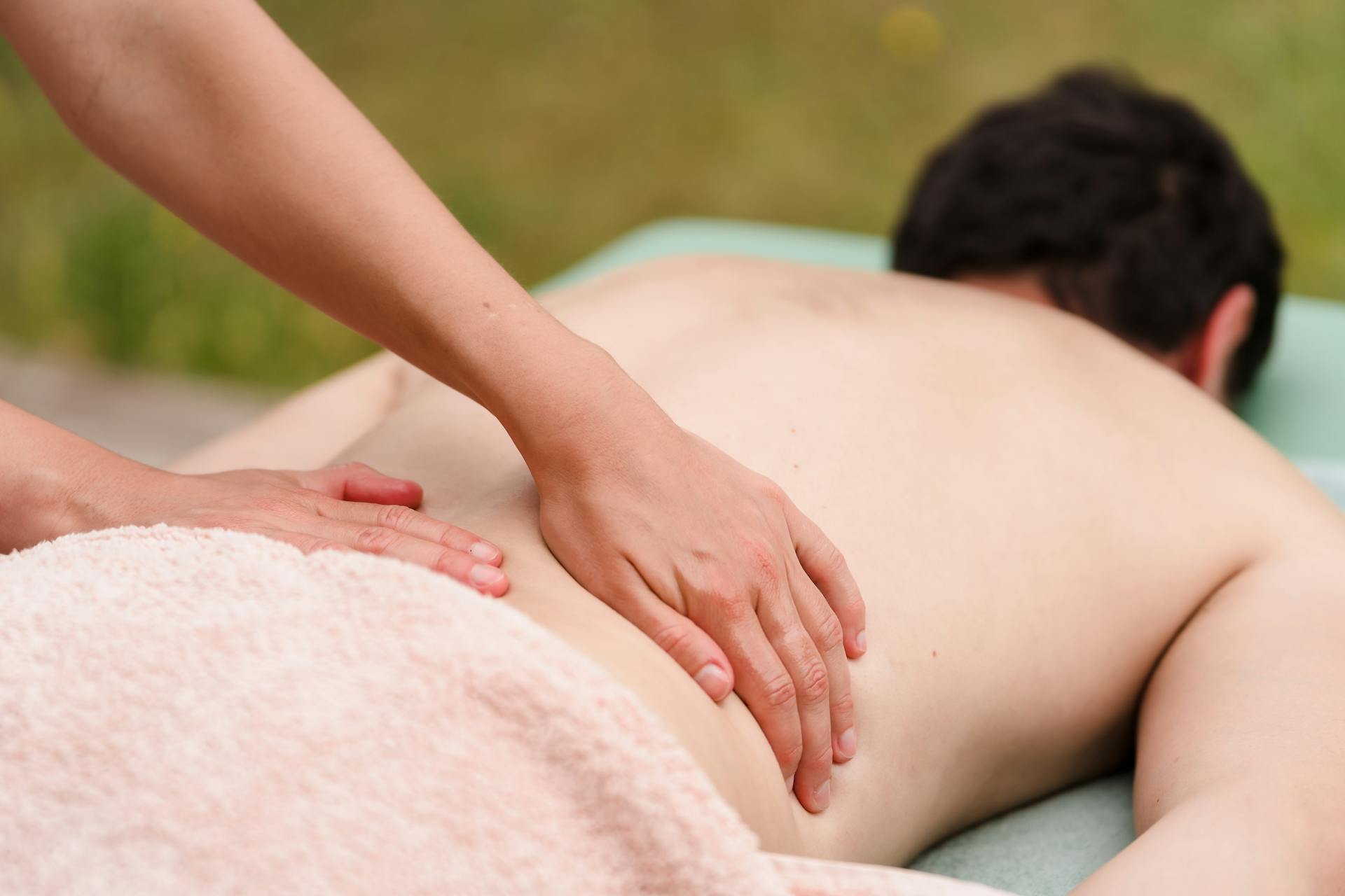 What Is the Meaning of B2B Massage?